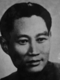 黄冕群