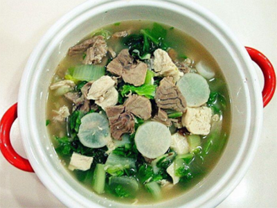 冻豆腐杂蔬炖牛腩